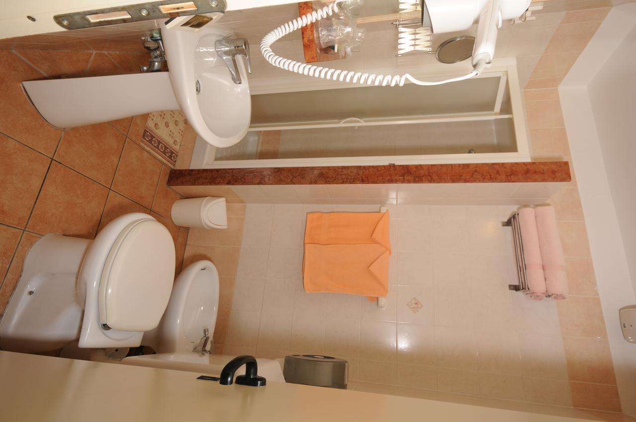 Hotel Bergamo Rome Bagian luar foto